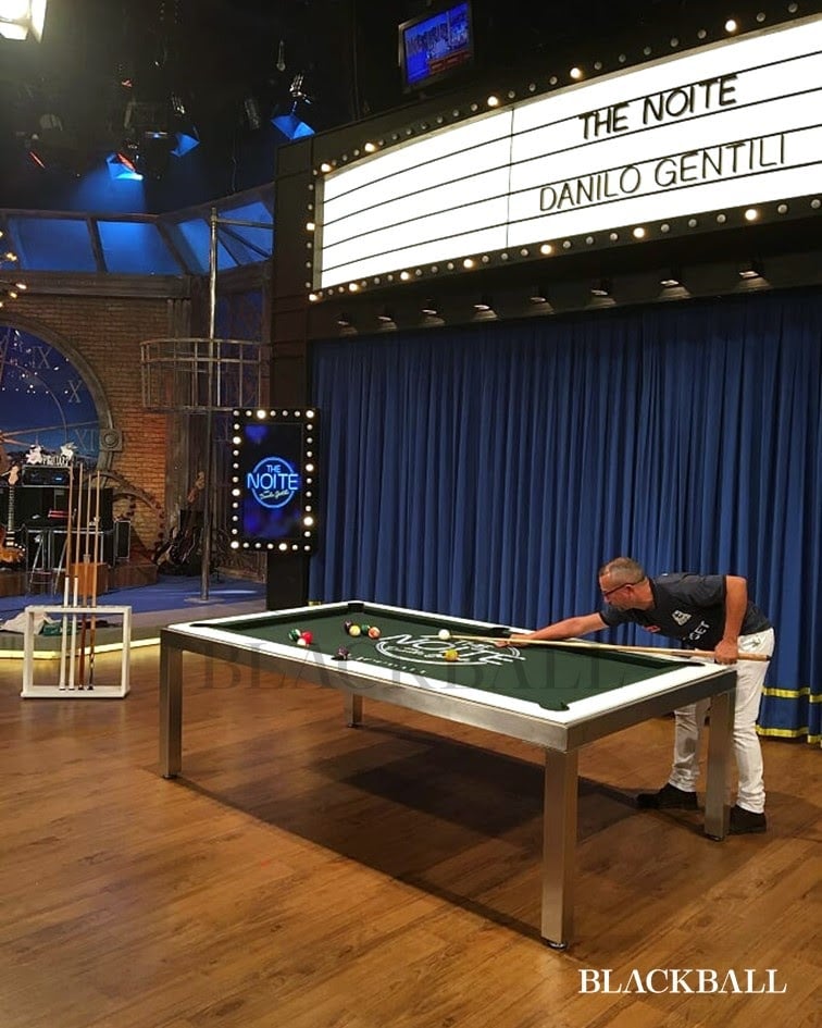 Baianinho de Mauá e Danilo Gentili do The Noite na Mesa de Sinuca